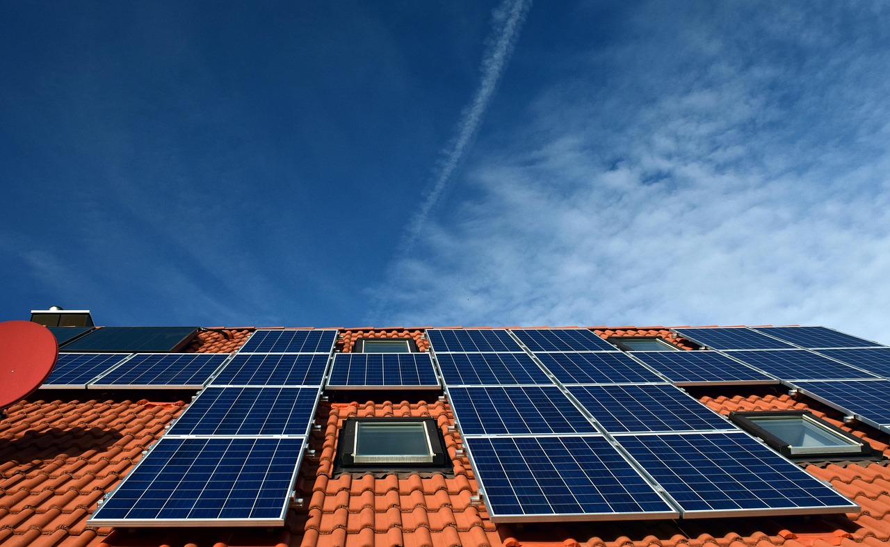 Bipv Solar Modules: Enhancing Building Efficiency with Integrated Photovoltaics